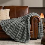 BEDELITE Faux Fur Throw Blanket