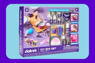 the box of Claire's Spa Craft Kit on KCL template