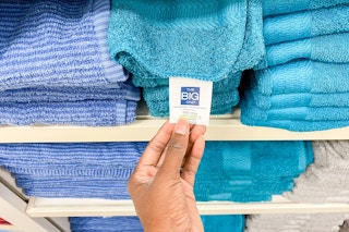 kohls the big one bath towel in store image 2021 fs 1622134036 1622134036