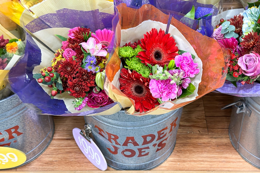 trader-joes-flowers-kcl-7