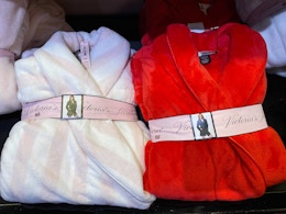 Retail Victoria's Secret Robe Feature Image In Store