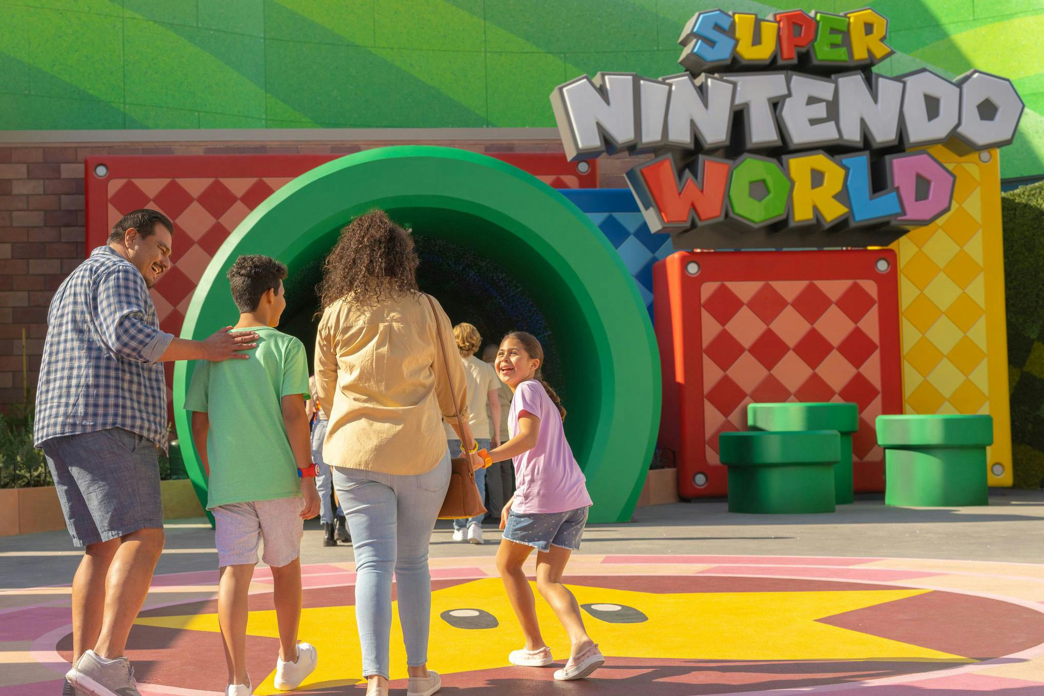 Save at Universal Studios Hollywood & Super Nintendo World