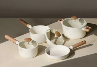 white 11-piece cookware set