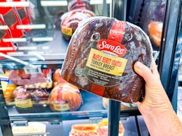 Sara Lee Deli Meat in refrigerated area of Walmart