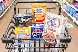 kroger matchup groceries in shopping cart