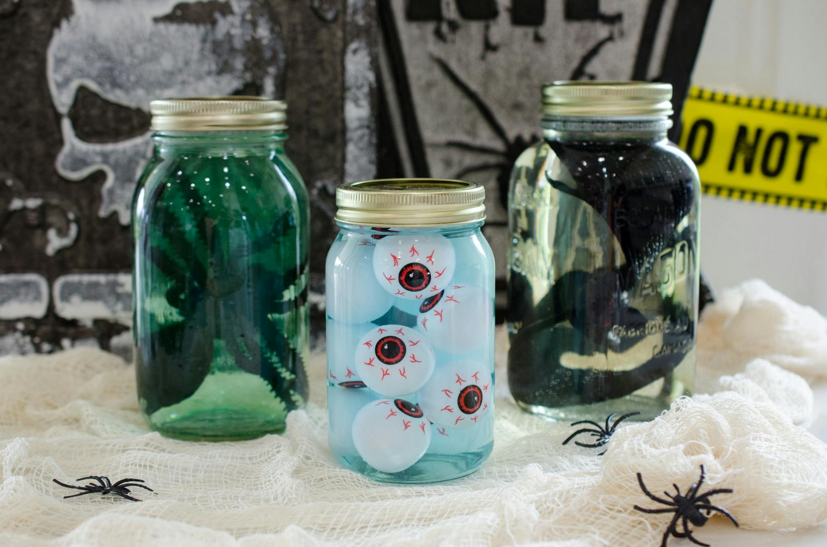12 Easy DIY Halloween Decorations - The Krazy Coupon Lady