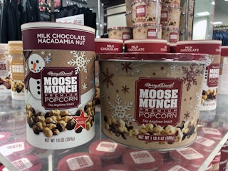 macys moose munch popcorn 121418a 121418 1544822386