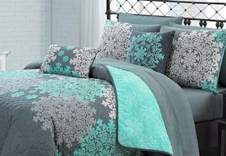 zulily-quit-set-dec-2022-1