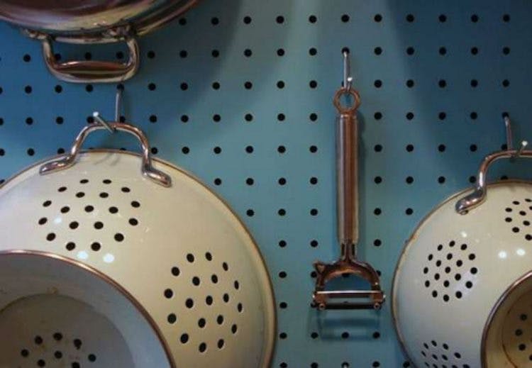 20 Brilliant Space-Saving Kitchen Hacks