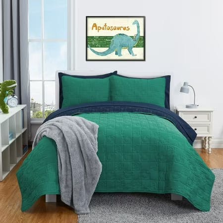 Kids' Reversible Quilt Set