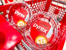 Pyrex Easy Grab Glass Pie Pan, Only $4.74 at Target card image