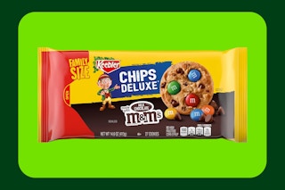 Keebler deluxe rainbow cookies on green KCL template