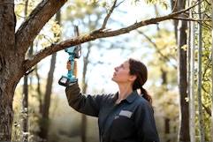 Electric Mini Chainsaw B0B3LVT3CD