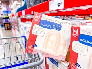 sams-club-members-mark-indoor-bounce-house-1