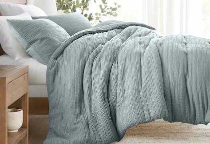 Linens & Hutch Textured Comforter