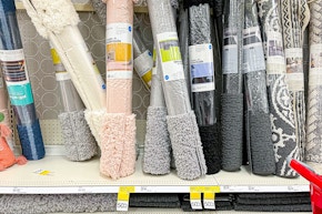 Room Essentials Area Rug