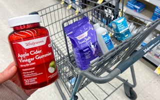 walgreens flex campaign health wellness acv witch hazel em april 20225937 1649620688 1649620688