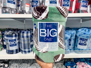kohls the big one oversized supersoft plush throw in store image 2021