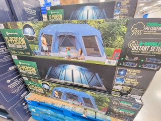 12-person tent with led light hub