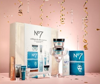 no7 skincare stars gift set 2 010322 1672754372 1672754372