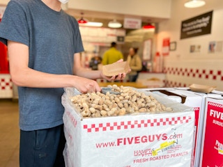 five guys burgers fries peanuts 2022 1644249480 1644249480