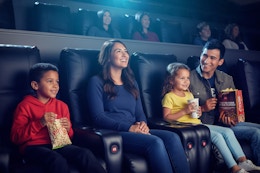 giftory-amc-movie-bundle-with-kids-1