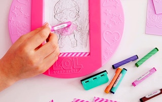 amazon lol surprise color fashion plates 2021 1 1637167733 1637167733