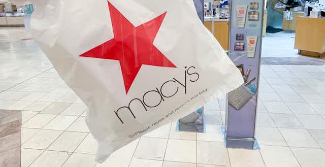 Macy's Memorial Day Sale Is Expected to Start This Week: What We Know card image
