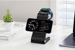 Traveling Wireless Fast Charging Station B0CYTL7G2N