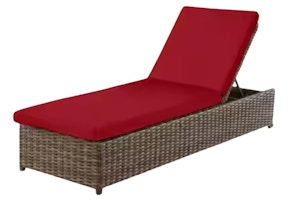 Hampton Bay Chaise