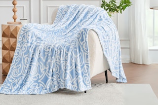 amazon throw blanket