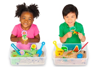 zulily-kids-sensory-bins-1