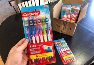 amazon colgate extra clean 6 toothbrushes 3 1644521492 1644521492