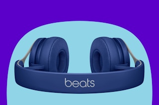 Beats Dr. Dre On-Ear Headphones (blue) stock image