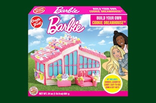 Stock image of the Create a Treat, Barbie Cookie Dreamhouse Decorating Kit (in packaged box)