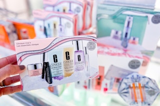macys-retail-beauty-clinique-gift-set-jan-2