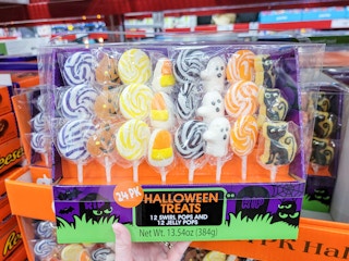 A pack of some Halloween jelly swirl pops at Sam's Club