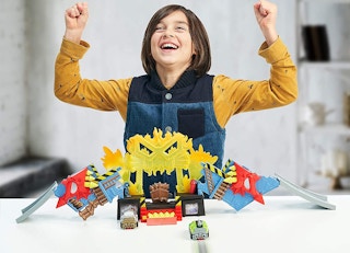 amazon-boom-city-racers-fireworks-factory-playset-01