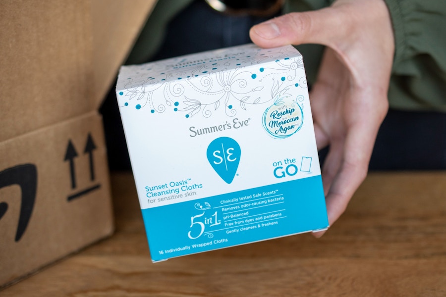 amazon-filler-summers-eve-cleaning-cloths-2021-10