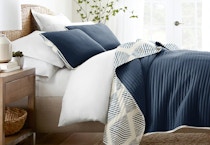 Linens & Hutch Quilt Set