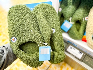 aldi-gear-slippers