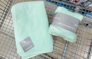 costco threadable bath towel july 2022 1657647336 1657647336