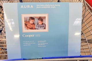 aura digital photo frame