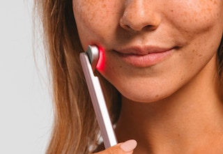 zulily-solawave-anti-aging-wand-apr-2023