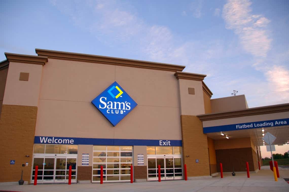 Sam's Club store front