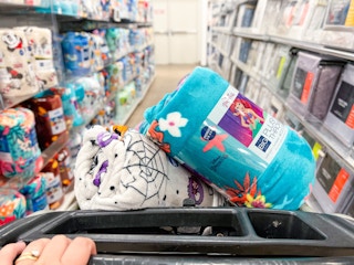 disney the big one plush throw