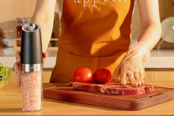 Electric Salt and Pepper Grinder Set With 12K Amazon Ratings, Only $9.99