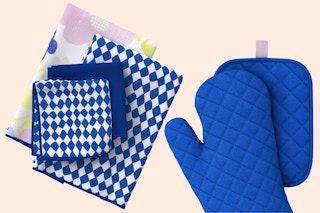 Target-Room-Essentials-kitchen-textile-set-1