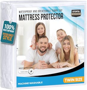 Utopia Bedding Mattress Protector