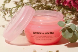 a grace & stella lip mask